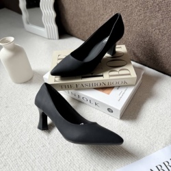 Giày cao gót bít - Mã Đặt Hàng G2311